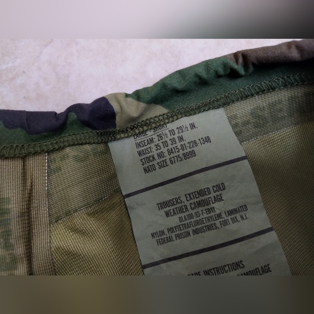 USGI ECWCS M81 Woodland Goretex pants sz LARGE cold weather - Picture 2 of 4